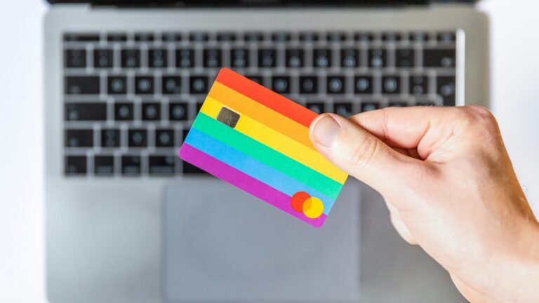 Elevate Your Online Shopping with Aoomaal: A Complete Guide
