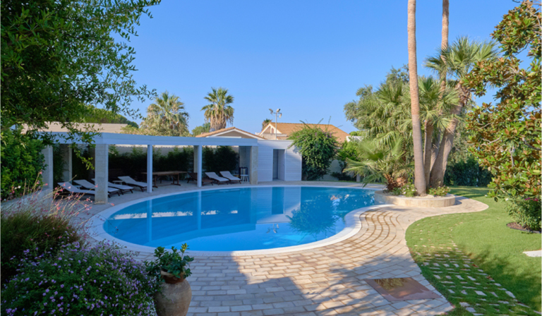 Pool Contractor Choice