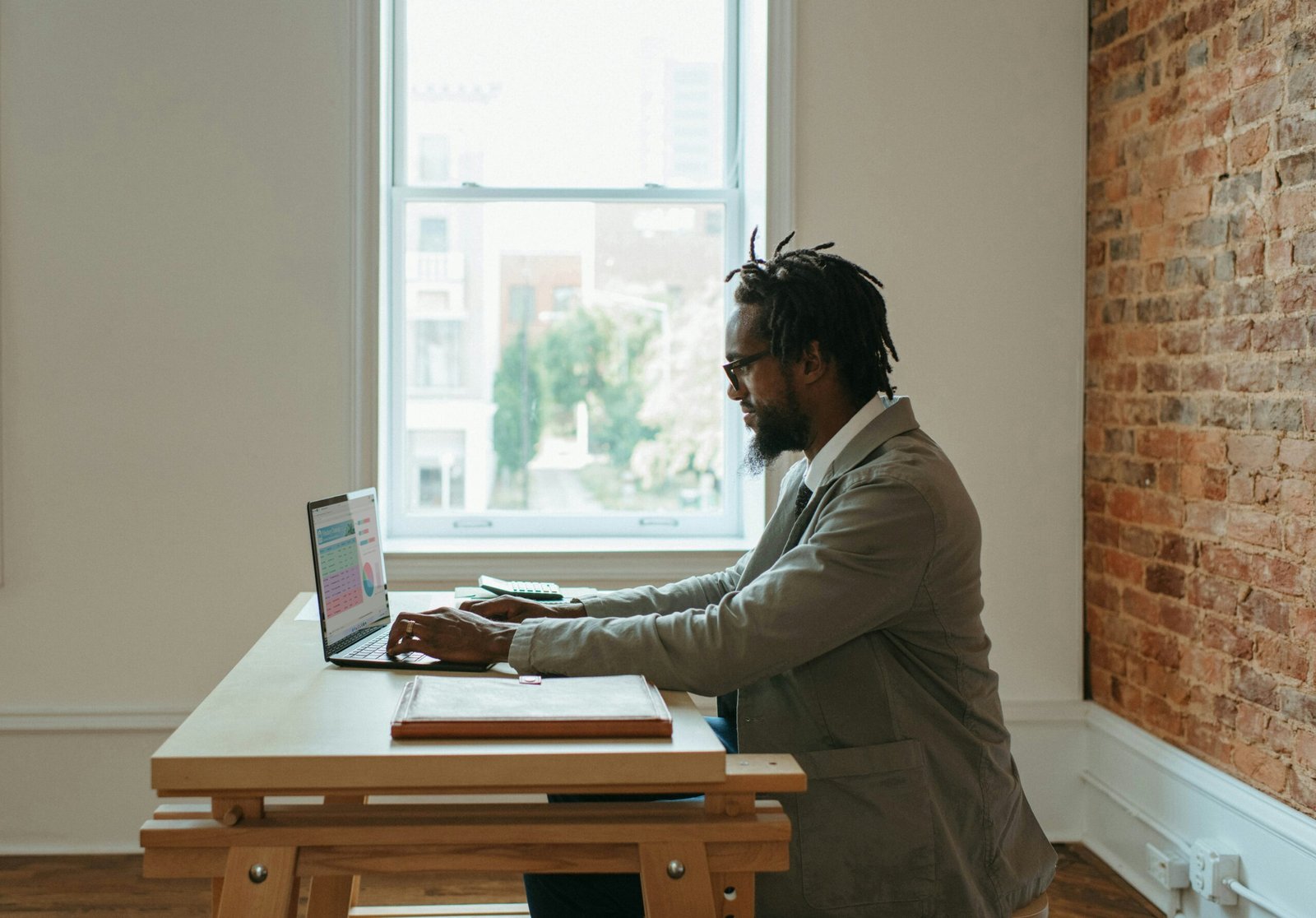 Guide to Making Money on the Side from Home